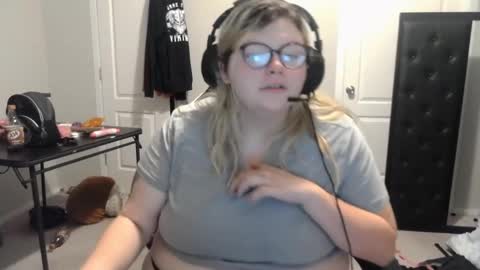 cuddlebudeez online show from September 20, 2025, 6:03 am