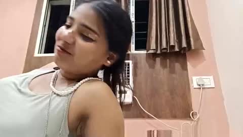 Snapshot of cuddlemuffins_3110 chatting on February 18, 2026, 3:41 pm cuddlemuffins online show from February 18, 2026, 3:41 pm