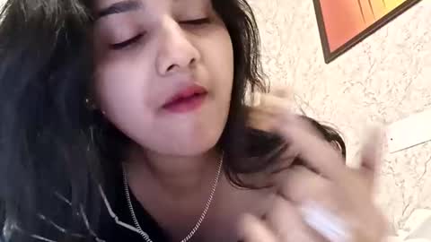 Snapshot of cuddlemuffins_3110 chatting on February 21, 2026, 3:07 am cuddlemuffins online show from February 21, 2026, 3:07 am