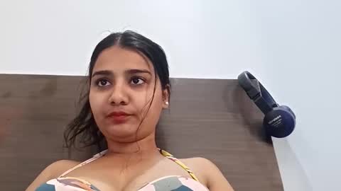 Snapshot of cuddlemuffins_3110 chatting on March 2, 2026, 5:08 am cuddlemuffins online show from March 2, 2026, 5:08 am