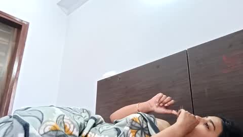 Snapshot of cuddlemuffins_3110 chatting on March 4, 2026, 3:12 am cuddlemuffins online show from March 4, 2026, 3:12 am