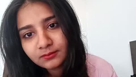 Snapshot of cuddlemuffins_3110 chatting on April 13, 2026, 3:12 am cuddlemuffins online show from April 13, 2026, 3:12 am