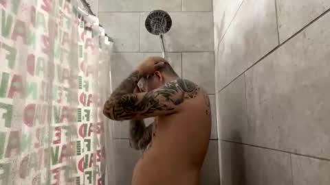 cuete2100 online show from April 9, 2026, 12:10 am