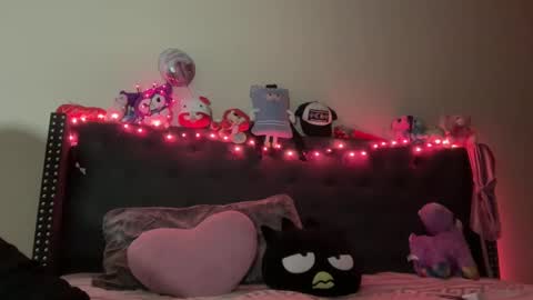 cum2charmxx online show from October 14, 2025, 8:48 am