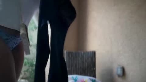 cum2charmxx online show from November 5, 2025, 6:30 pm