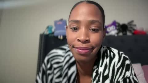 cum2charmxx online show from January 17, 2026, 3:55 am