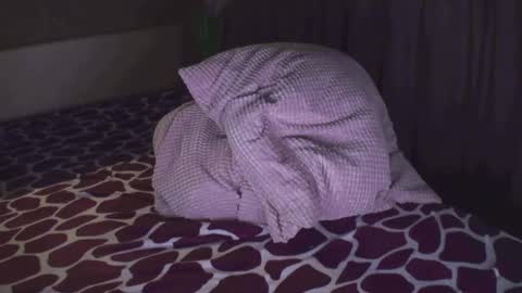 Angel Cums room online show from March 9, 2025, 12:09 pm