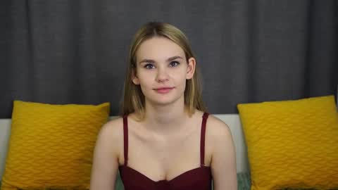 Snapshot of cum_dynasty chatting on October 21, 2025, 9:15 pm Naomi online show from October 21, 2025, 9:15 pm