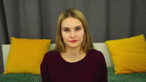 Snapshot of cum_dynasty chatting on November 5, 2025, 7:25 pm Naomi online show from November 5, 2025, 7:25 pm