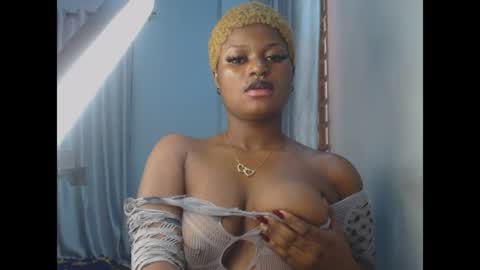 Snapshot of cum_ebony_petitxx chatting on June 27, 2026, 3:17 pm cath online show from June 27, 2026, 3:17 pm