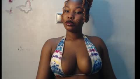 Snapshot of cum_ebony_xxxpetit chatting on June 13, 2026, 1:14 am Teeha online show from June 13, 2026, 1:14 am