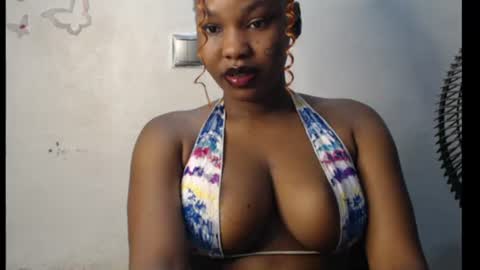 Snapshot of cum_ebony_xxxpetit chatting on June 28, 2026, 12:38 am Teeha online show from June 28, 2026, 12:38 am