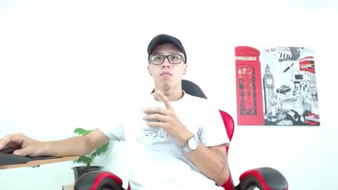 cumandres online show from September 16, 2025, 1:45 pm