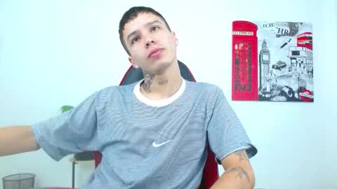 cumandres online show from December 20, 2025, 2:35 pm