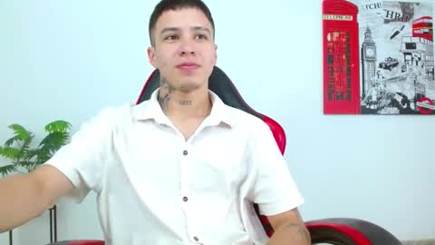 cumandres online show from March 16, 2026, 3:05 pm