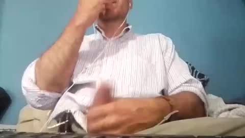 Snapshot of cumbian_chero chatting on May 14, 2026, 4:58 pm cumbian_chero online show from May 14, 2026, 4:58 pm