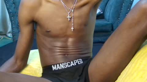 Snapshot of cumdaddzy_ebony chatting on June 22, 2026, 12:24 pm zdaddy online show from June 22, 2026, 12:24 pm