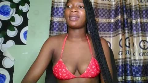 cumebony_petit online show from October 8, 2025, 4:59 pm