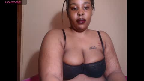 Sweet mona online show from June 17, 2026, 7:33 am