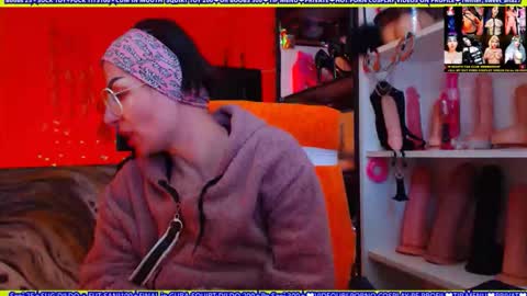 cuminmenowbby online show from January 19, 2026, 2:43 pm