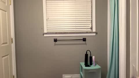 Snapshot of cumking51 chatting on February 14, 2025, 3:54 am ConCon online show from February 14, 2025, 3:54 am