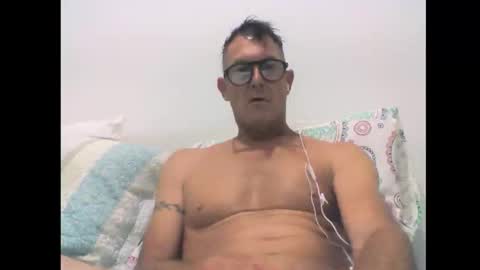 cumliveinoz online show from October 2, 2025, 7:59 am