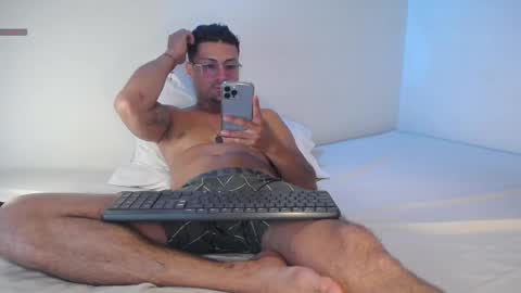 Snapshot of cummerlatino chatting on February 27, 2025, 8:28 am cummerlatino online show from February 27, 2025, 8:28 am