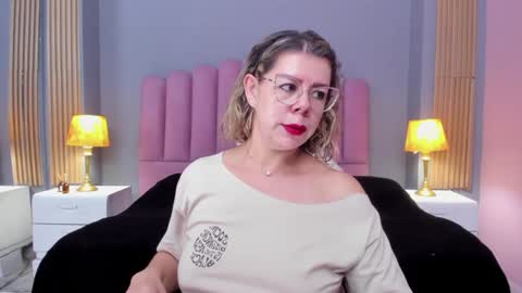Snapshot of cumming_loving chatting on January 16, 2025, 11:37 pm Cumming Loving online show from January 16, 2025, 11:37 pm