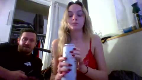 Snapshot of cumplaywithuslive chatting on December 1, 2025, 1:54 am cumplaywithuslive online show from December 1, 2025, 1:54 am