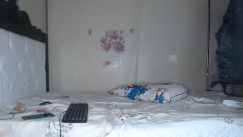 Shiiro online show from September 8, 2025, 4:39 pm