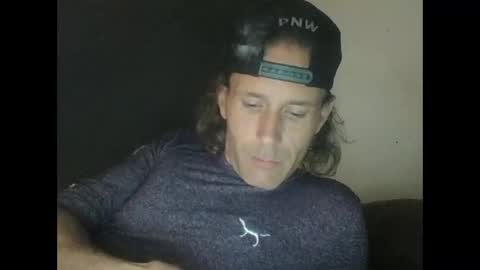 Snapshot of cumslutboi27 chatting on January 17, 2025, 3:23 am cumslutboi27 online show from January 17, 2025, 3:23 am