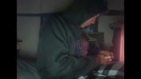 Snapshot of cumslutboi27 chatting on January 17, 2025, 10:33 am cumslutboi27 online show from January 17, 2025, 10:33 am