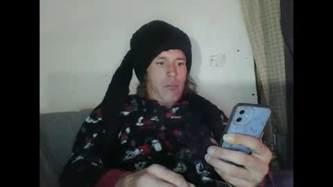 Snapshot of cumslutboi27 chatting on January 24, 2025, 4:16 am cumslutboi27 online show from January 24, 2025, 4:16 am