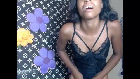 cupidxdoll online show from February 25, 2025, 12:45 pm