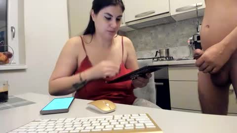 maria  alex online show from April 11, 2026, 1:10 am