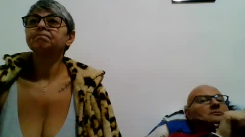 Snapshot of cuplu4346529860 chatting on December 2, 2024, 5:59 pm couple online show from December 2, 2024, 5:59 pm