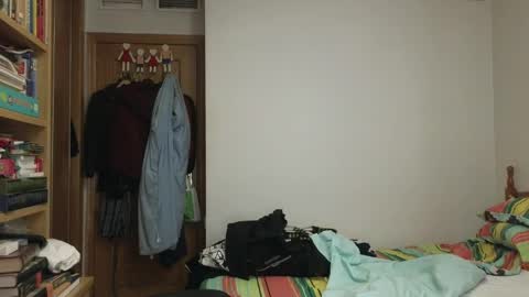 Snapshot of curiosillo1983 chatting on April 27, 2026, 3:04 am curiosillo1983 online show from April 27, 2026, 3:04 am