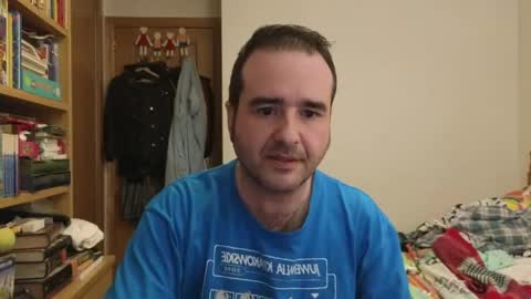Snapshot of curiosillo1983 chatting on April 29, 2026, 5:30 pm curiosillo1983 online show from April 29, 2026, 5:30 pm