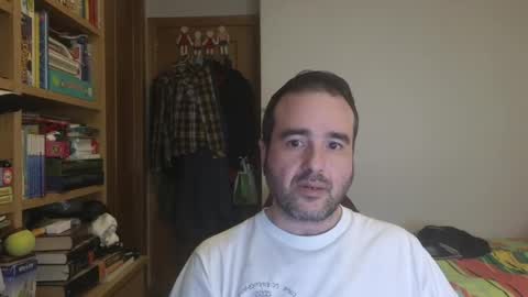 Snapshot of curiosillo1983 chatting on May 10, 2026, 12:43 pm curiosillo1983 online show from May 10, 2026, 12:43 pm