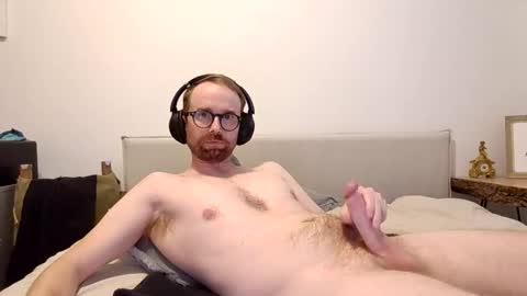 curiousbee73 online show from November 15, 2025, 12:19 am