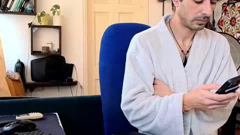 Snapshot of curiousgenie chatting on January 18, 2026, 9:57 am curiousgenie online show from January 18, 2026, 9:57 am