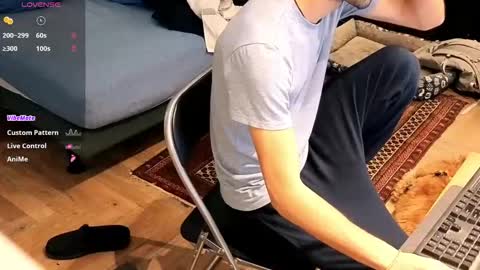 Snapshot of curiousgenie chatting on February 14, 2026, 10:12 am curiousgenie online show from February 14, 2026, 10:12 am