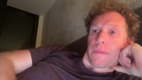 Snapshot of curiousmike6 chatting on June 19, 2026, 11:36 am curiousmike6 online show from June 19, 2026, 11:36 am