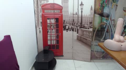 Snapshot of curly_greeneyed chatting on October 31, 2025, 5:36 pm Vannesa online show from October 31, 2025, 5:36 pm