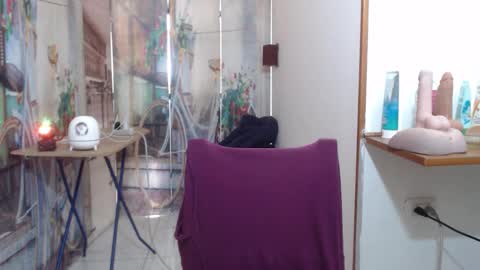 Vannesa online show from February 26, 2026, 7:24 pm