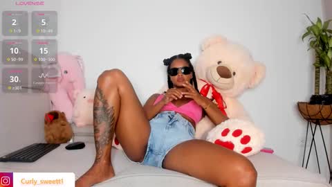 Curly  -  OF- CURLY SWEETT online show from March 13, 2026, 1:29 pm