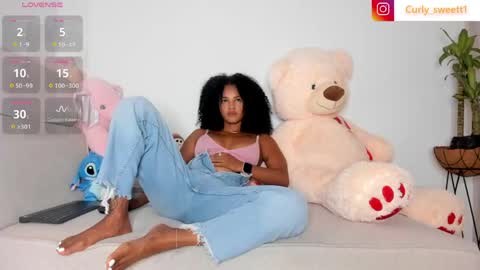 Curly  -  OF- CURLY SWEETT online show from April 18, 2026, 1:15 pm