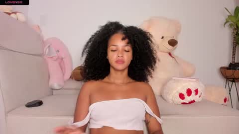 Snapshot of curly_sweett chatting on July 14, 2026, 12:55 pm Curly - OF- CURLY SWEETT online show from July 14, 2026, 12:55 pm