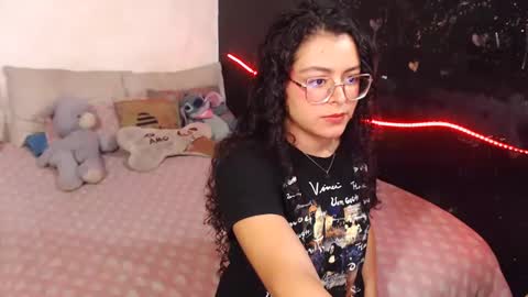 Snapshot of curlycool chatting on December 15, 2024, 12:51 am Max and Cata online show from December 15, 2024, 12:51 am