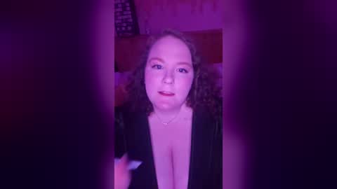 curlycult97 online show from June 28, 2026, 1:22 am